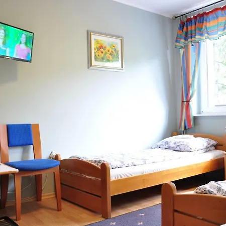 홈스테이 Rezydencja Karnat 카르파츠